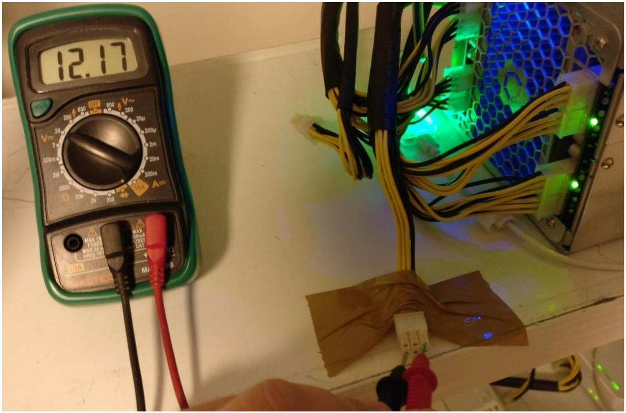 Measuring the voltage