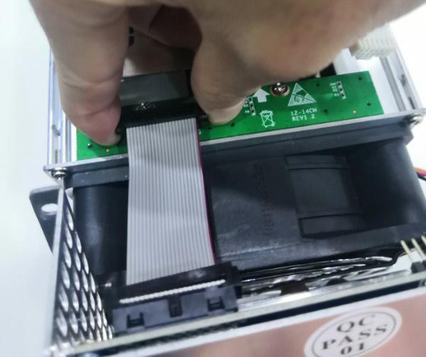 connect the adapter board data cable