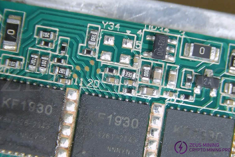 RT9193-18GB on M20S hash board RT9193-18GB on M20S hash board