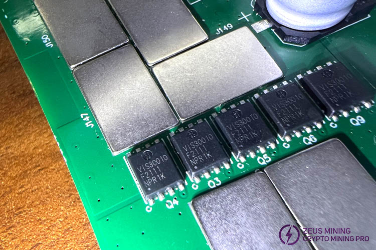 VIS30010 MOS chip for L7