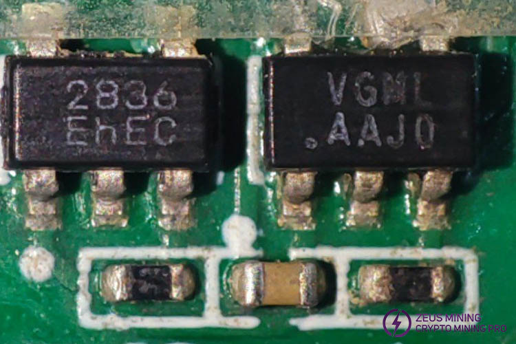 WL2836E08-5TR on hash board