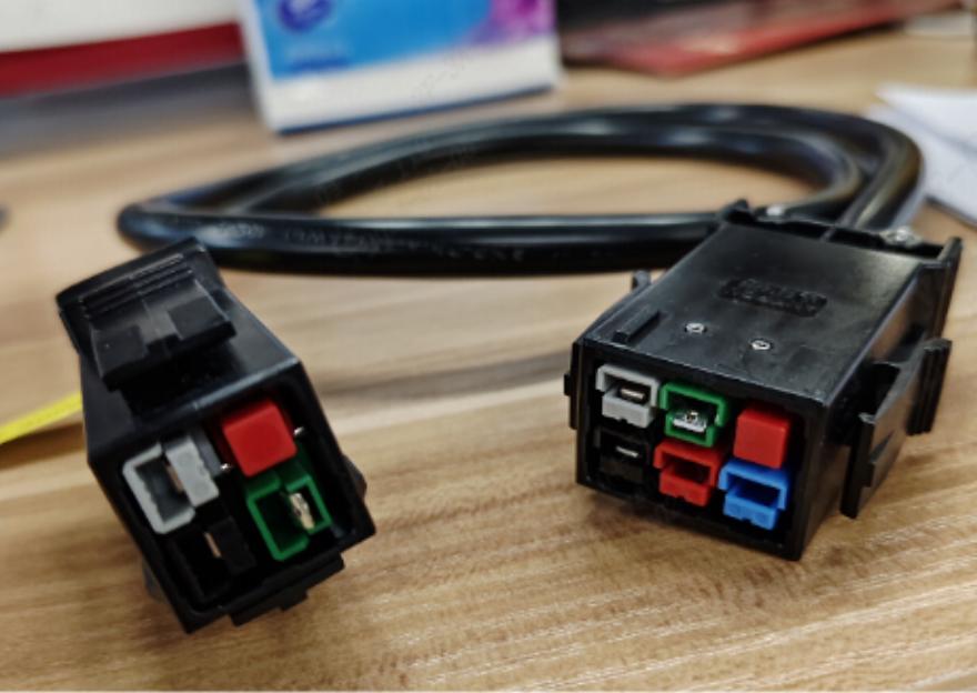 P33-P13 power supply cord P33-P13 power supply cord