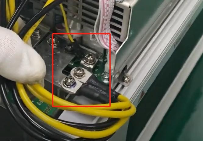 P221F power supply installation P221F power supply installation