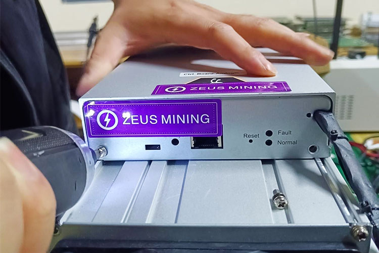 disassembly the Antminer C76 control board