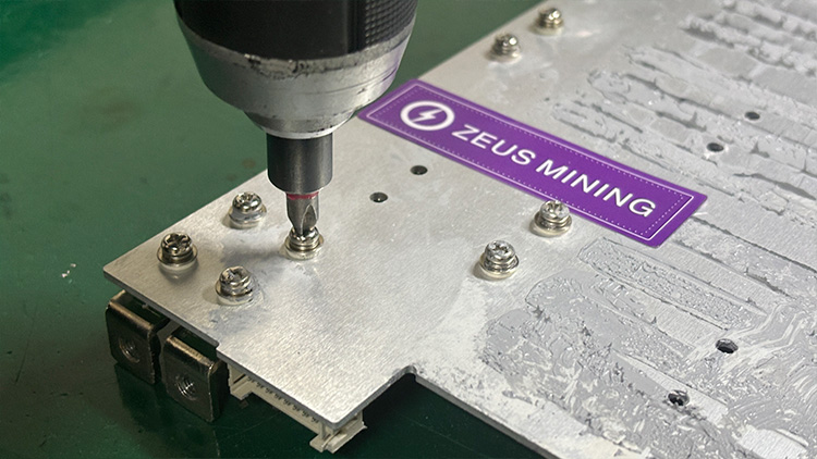 Antminer FM24C02B EEPROM chip replace