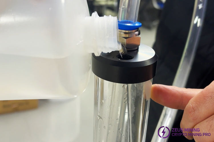 Add coolant Add coolant