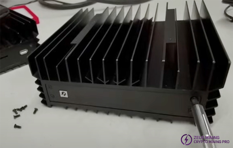 disassembling Iceriver KS0 miner