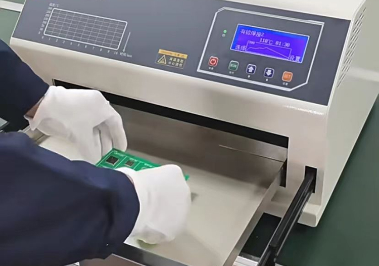 soldering the circuit board soldering the circuit board