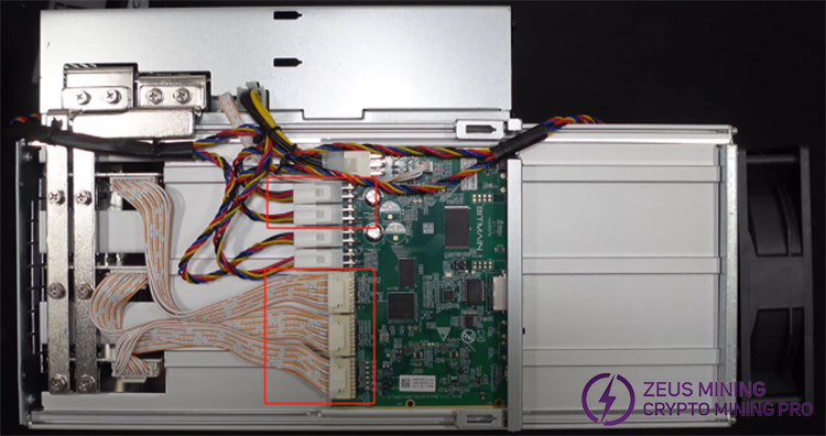 Unplug the cables Unplug the cables