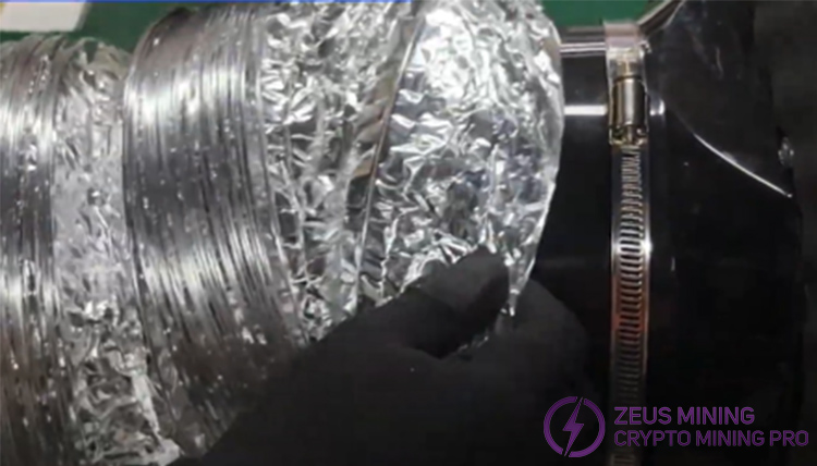 Connecting the silencer aluminum foil hose Connecting the silencer aluminum foil hose