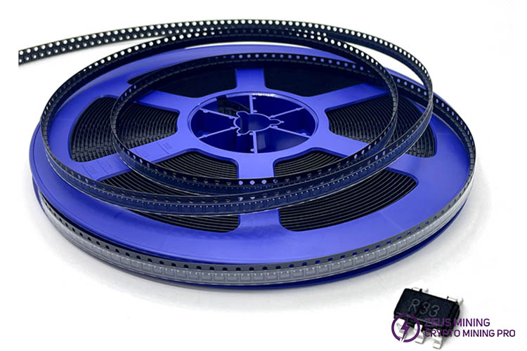 R33 marking LDO chip R33 marking LDO chip