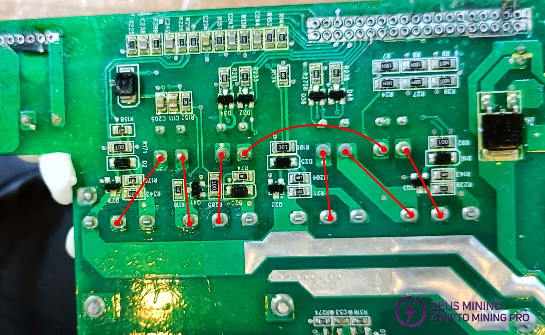 Multimeter to check the continuity between the mutual inductance and the MOSFET pin lines
