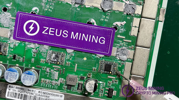 Apply an appropriate amount of flux around the module Apply an appropriate amount of flux around the module