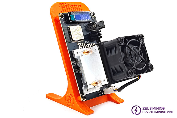 Bitaxe Gamma 602 1.5T Bitcoin SOLO miner.jpg