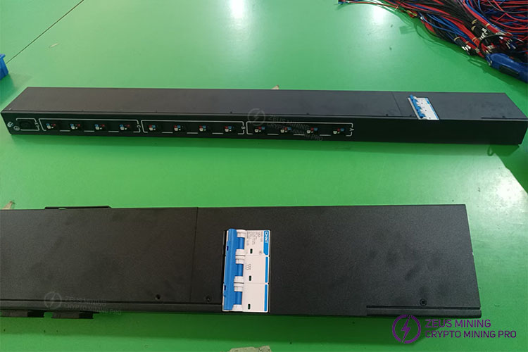 Bitmain 3 Phase ANTPDU for S19JXP